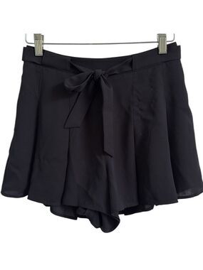 Aritzia Sunday Best Black Westley Pleated Shorts Skort Size 4